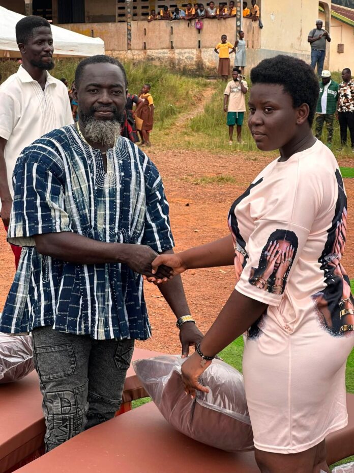 Brahabebom Assembly Member Donates GH¢250,000 SHS Items to Ease Parents' Burden